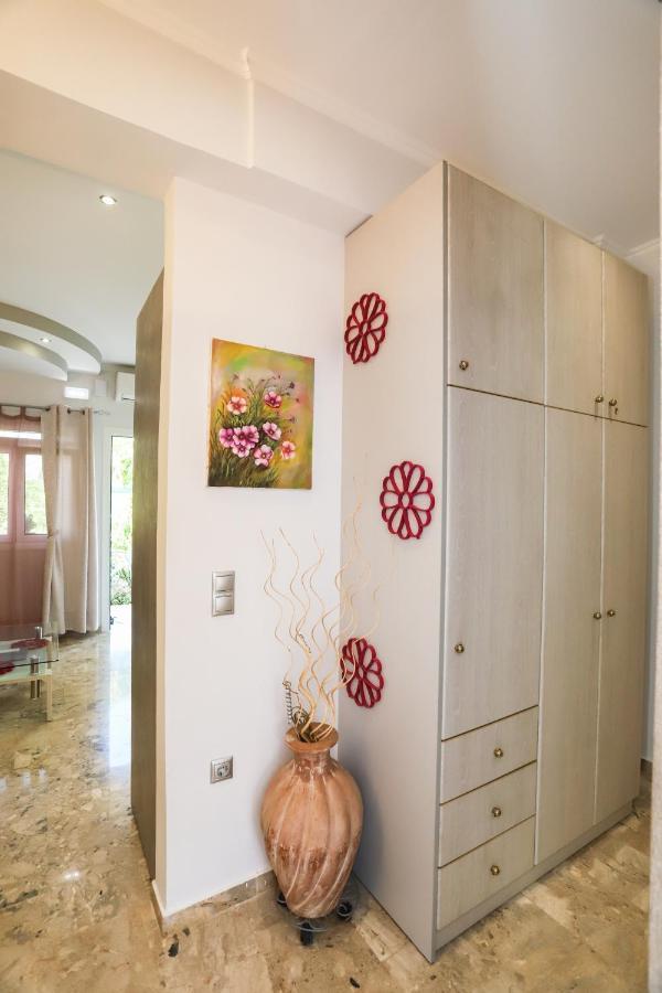 Iris Apartment Near Corfu Town コントカリ エクステリア 写真