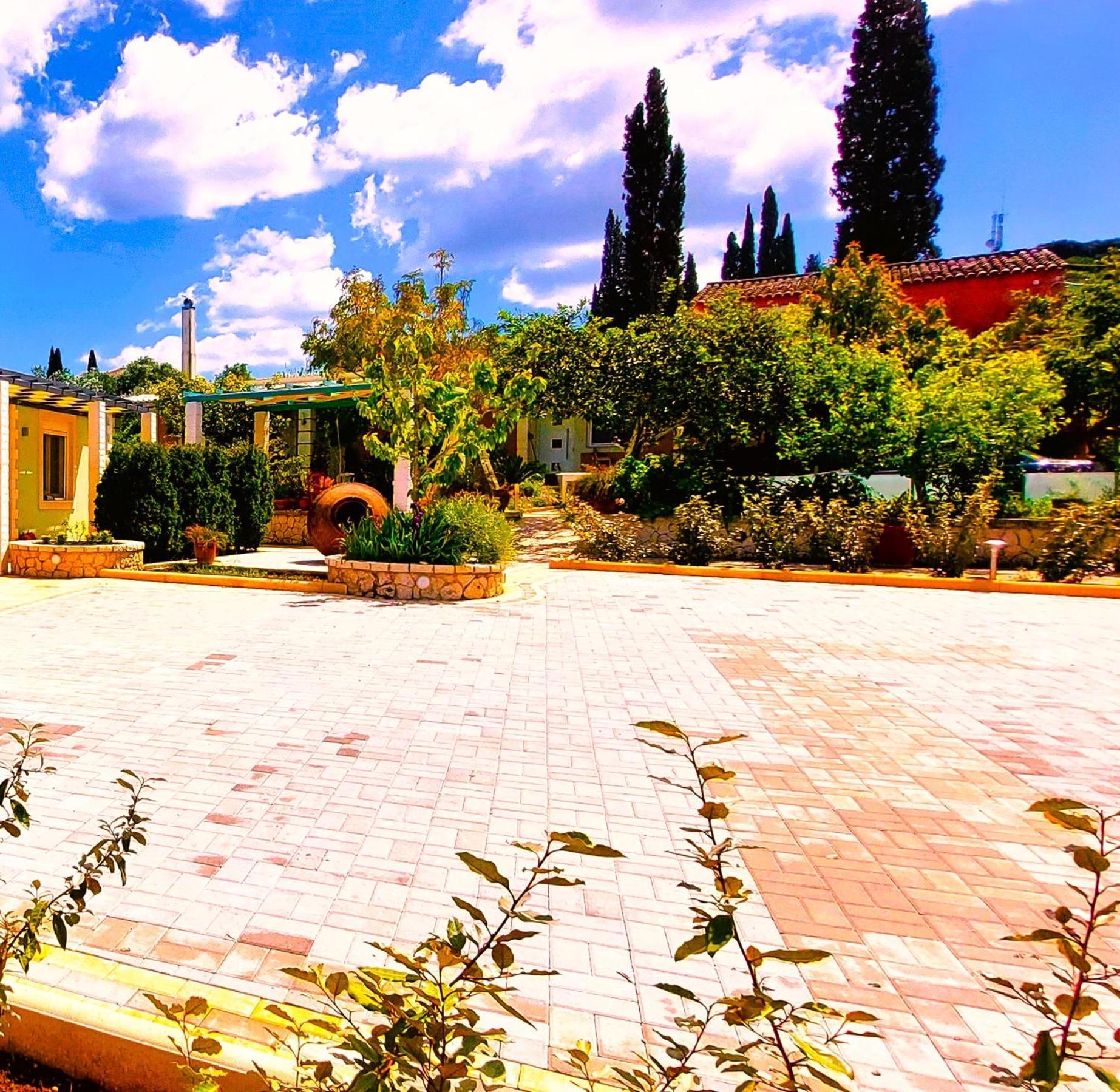 Iris Apartment Near Corfu Town コントカリ エクステリア 写真